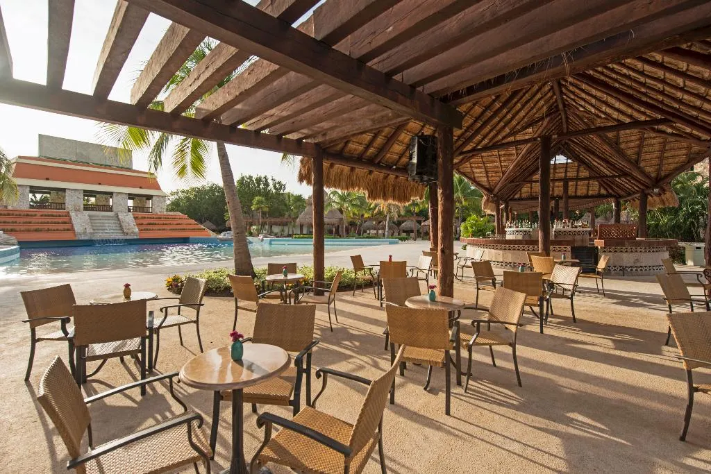 Bar, Iberostar Selection Paraiso Maya Suites AI, Cancun Area