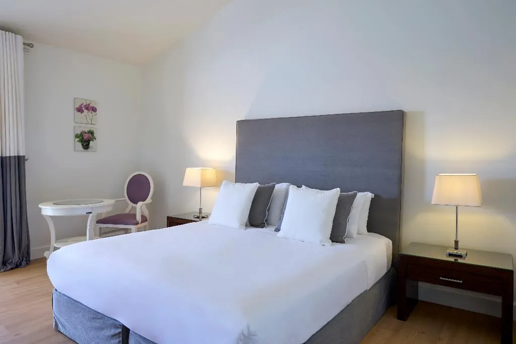 Double or Twin DELUXE SEA VIEW Room, Skiathos Princess, Skiathos