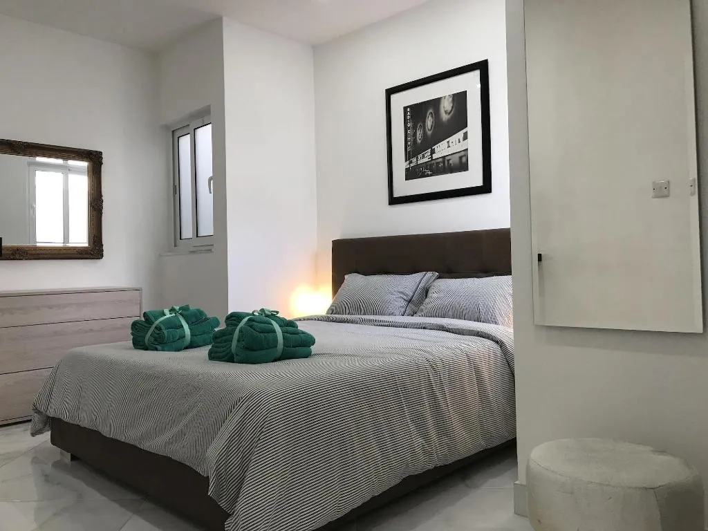 Room, Isola Del Mar Home, Malta