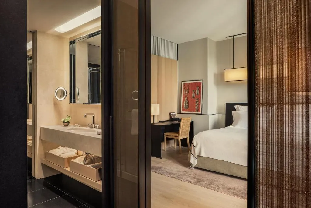 DOUBLE SUPERIOR KING BED Room, Bulgari Milan, Milan