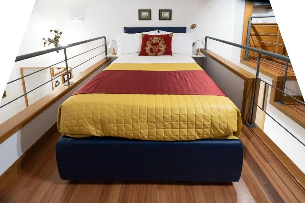 Room, Moon Luxury Rooms & Apartments, Naples