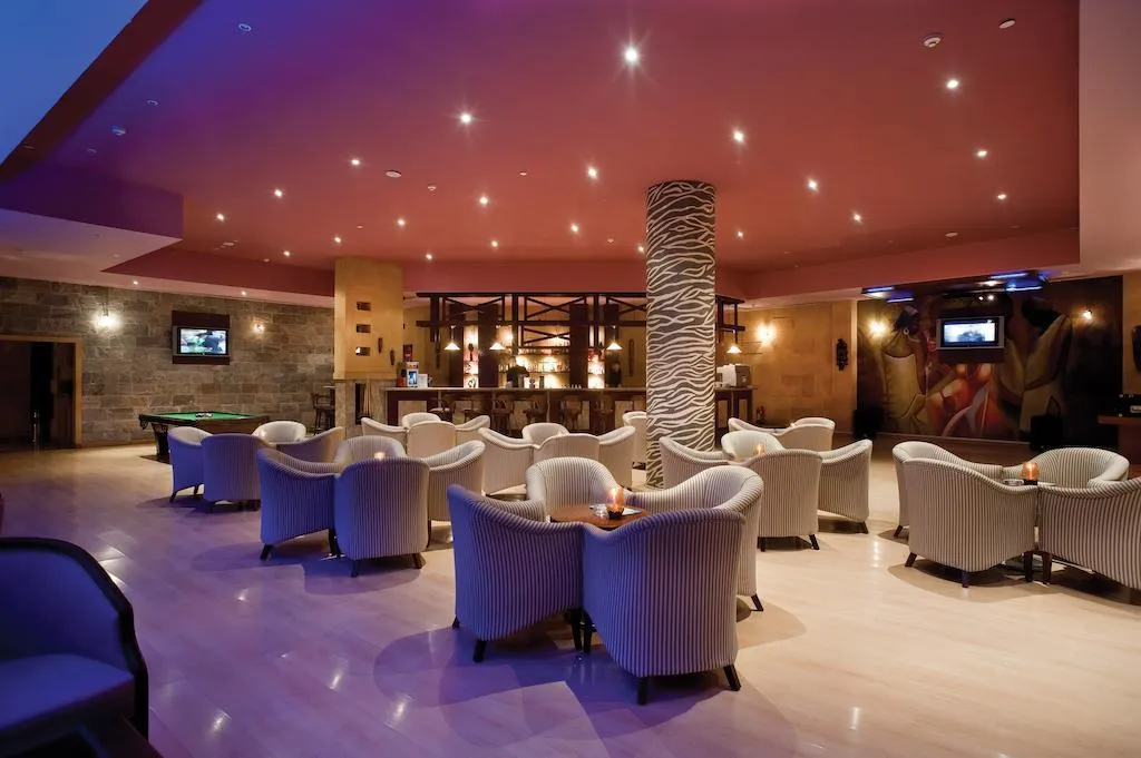 Bar, Amwaj Oyoun Resort & Casino, Red Sea Riviera