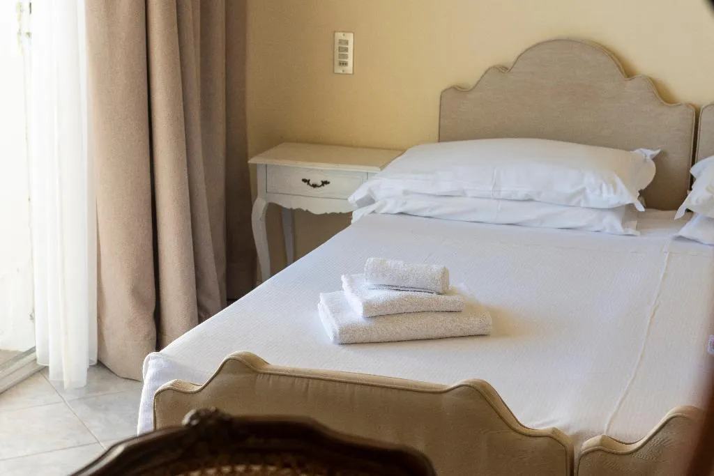 DOUBLE SUPERIOR SIDE SEA VIEW Room, Maga Circe, Rome