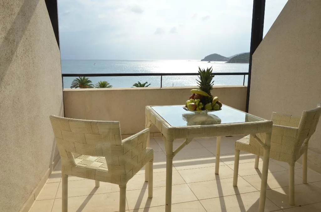 SINGLE SEA VIEW Room, Plaza Resort Hotel, Athens