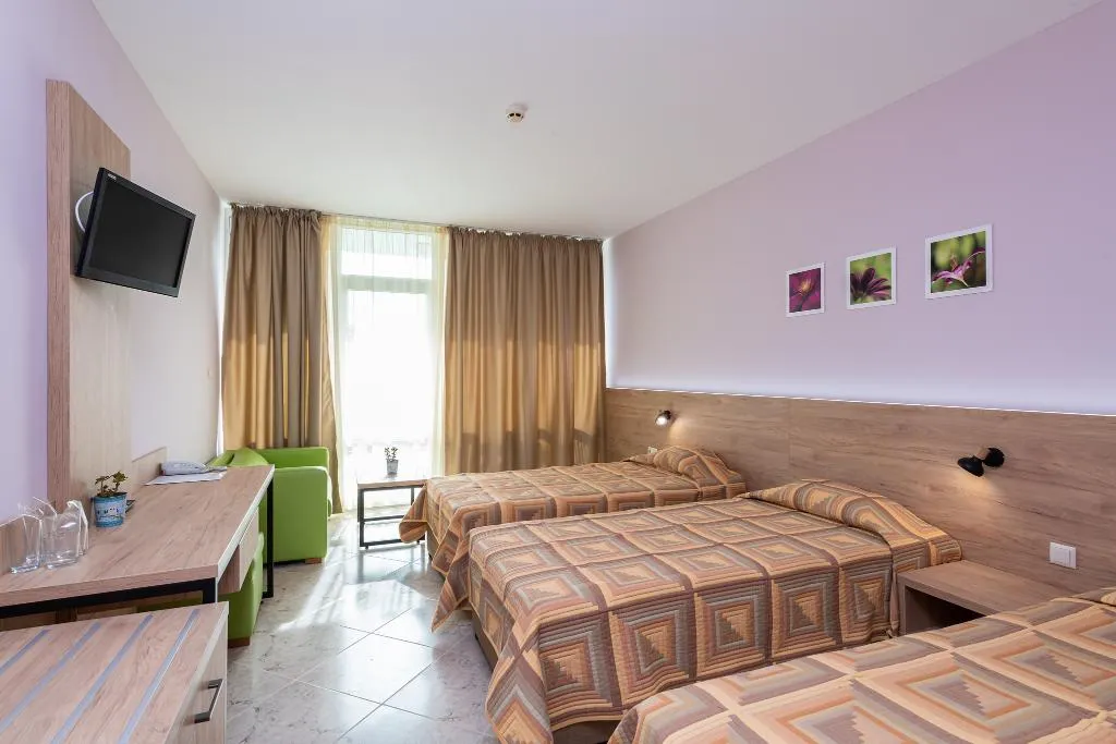 TRIPLE SUPERIOR Room, Ivana Palace, Bourgas
