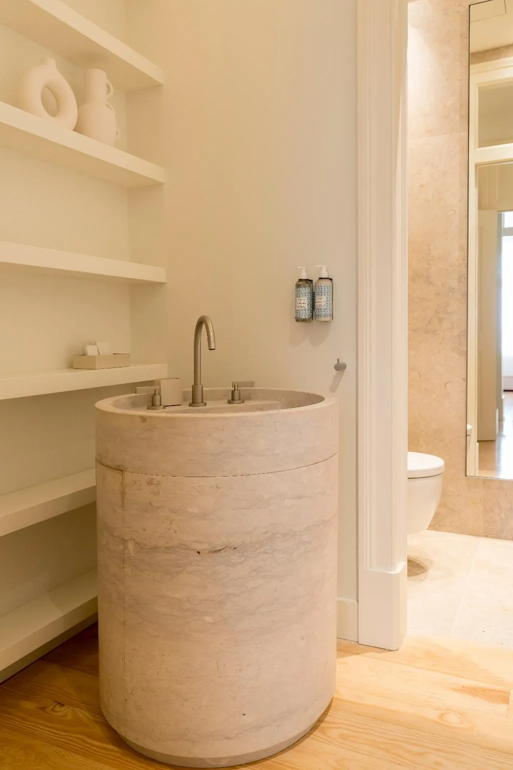 APARTMENT TWO BEDROOMS Room, LIOZ Lisboa, Lisbon