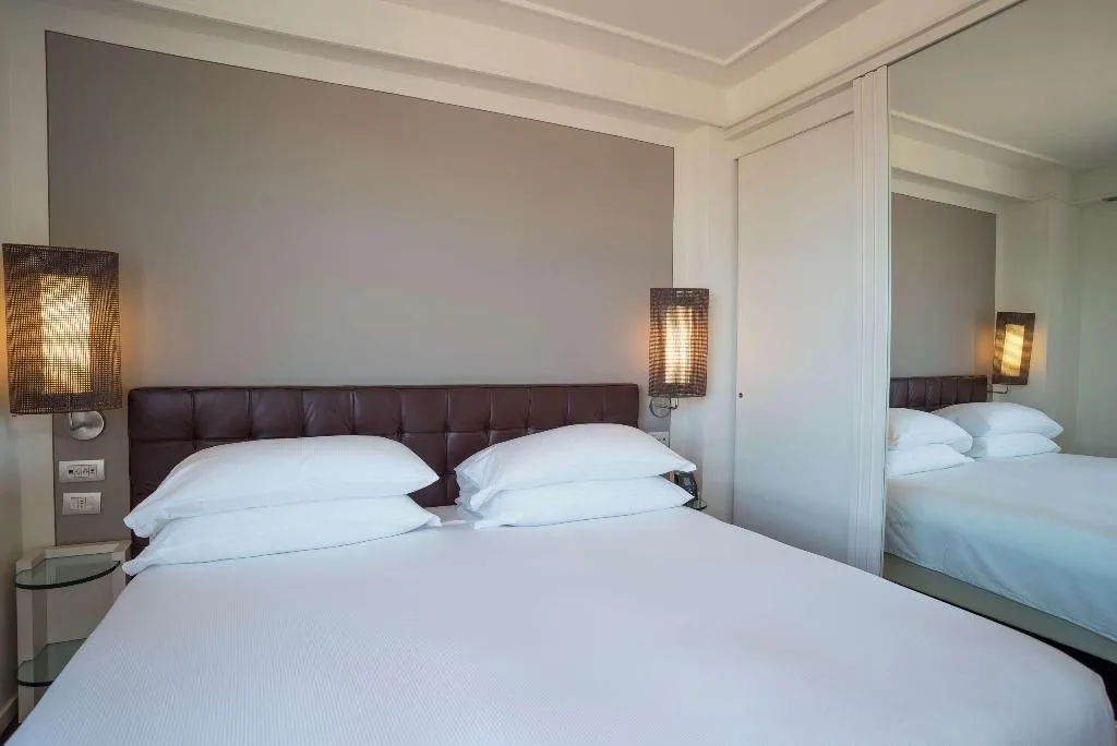 Room, DoubleTree by Hilton Florence Metropole, Florence