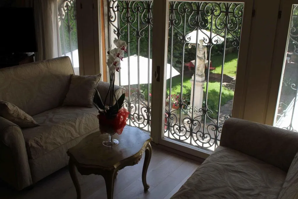 DOUBLE SUPERIOR QUEEN BED Room, Palazzo Abadessa, Venice