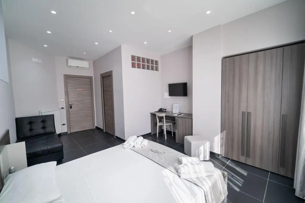 Room, P.C. Boutique H. Napoli Centro, Naples