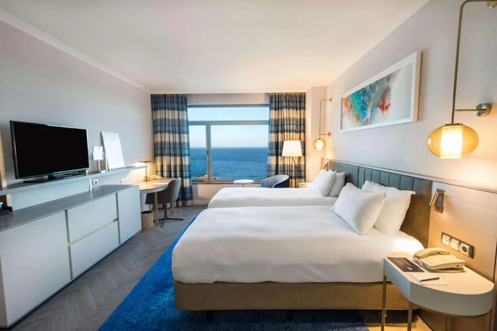 TWIN EXECUTIVE SEA VIEW Room, Hilton Diagonal Mar Barcelona, Barcelona