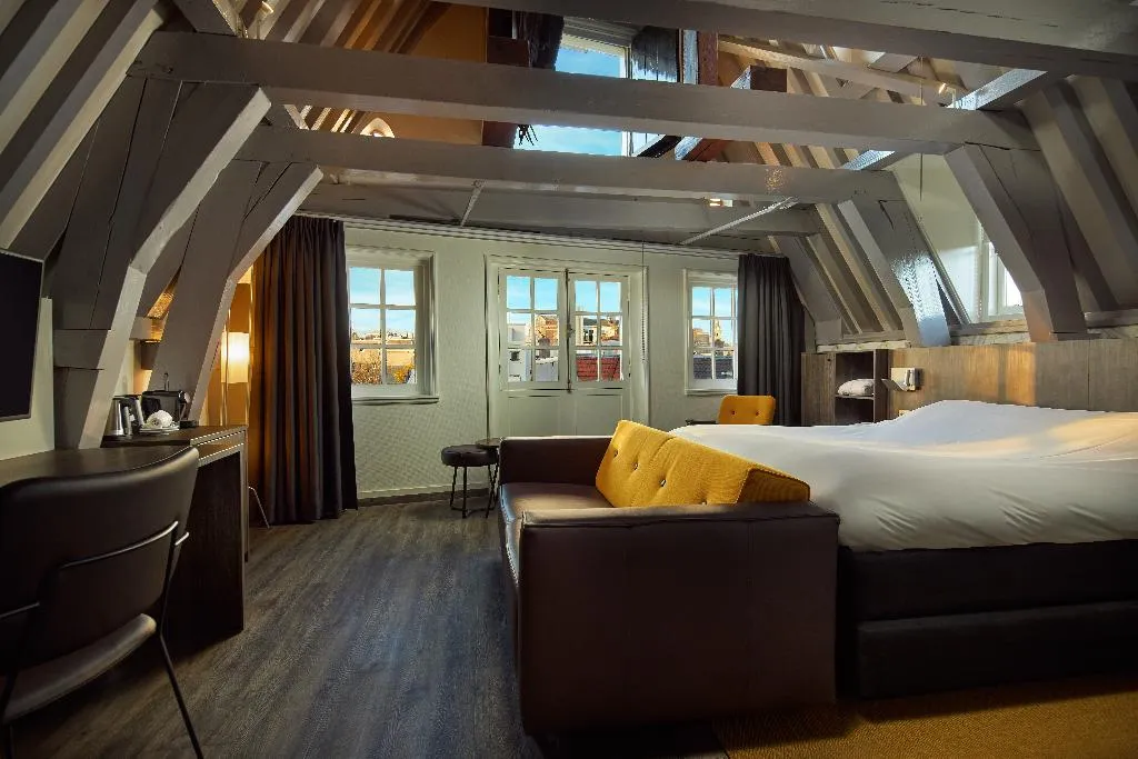 SUITE STANDARD Room, Inntel Hotels Amsterdam Centre, Amsterdam