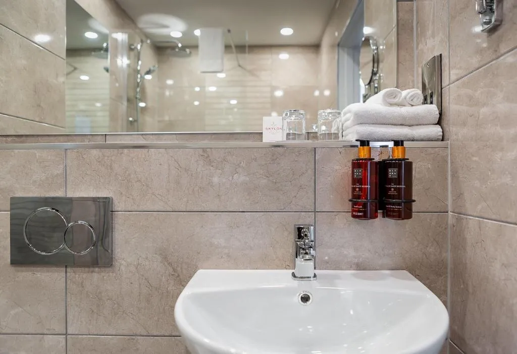 TWIN STANDARD Room, Dublin Skylon Hotel, Dublin