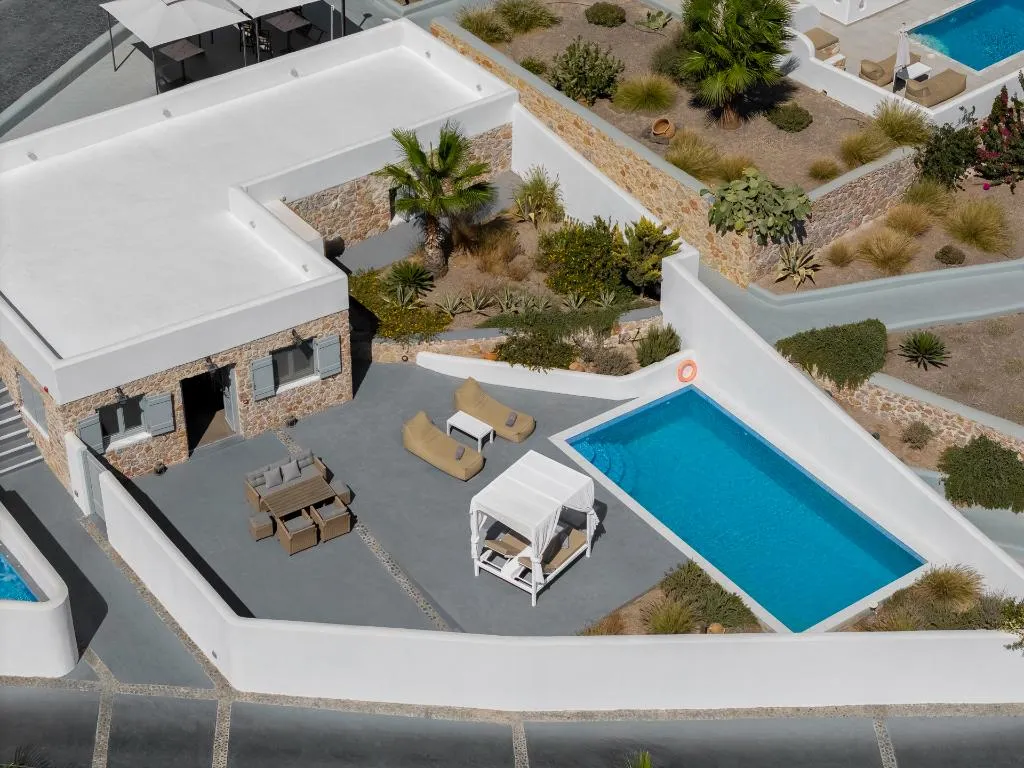 VILLA WITH PRIVATE POOL Room, Desiterra Resort, Santorini