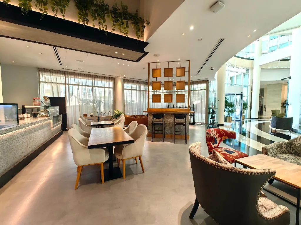 Restaurant, Millennium Airport Hotel Dubai, Dubai