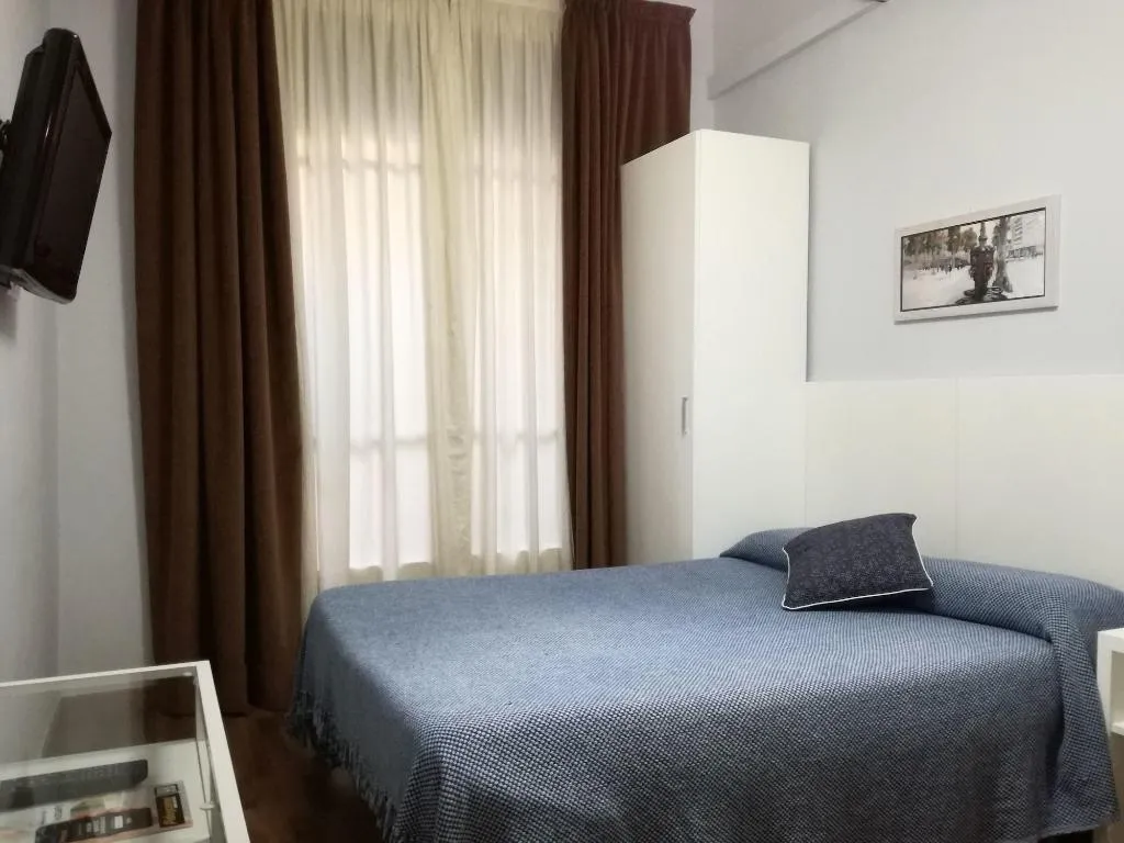 Room, Hostal Lesseps, Barcelona