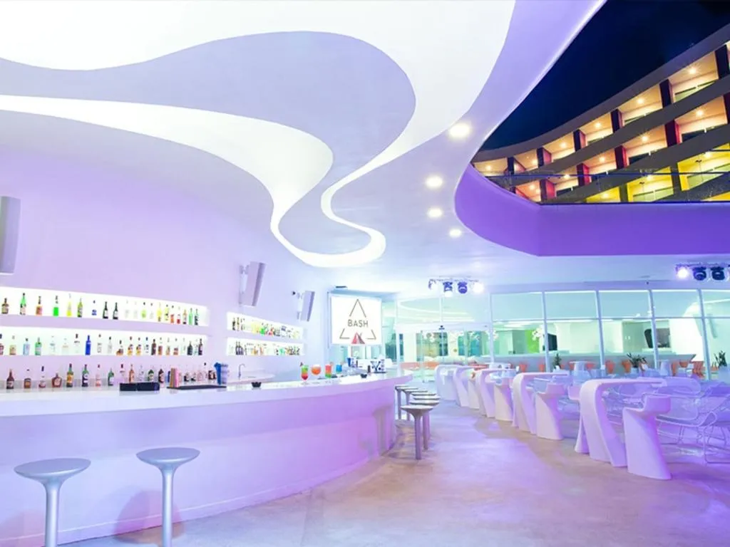 Bar, Temptation Cancun Resort, Cancun Area