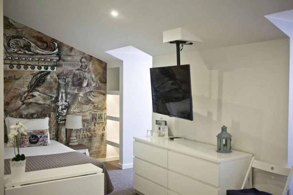 DOUBLE KING SIZE BED Room, The Art Inn Lisbon, Lisbon