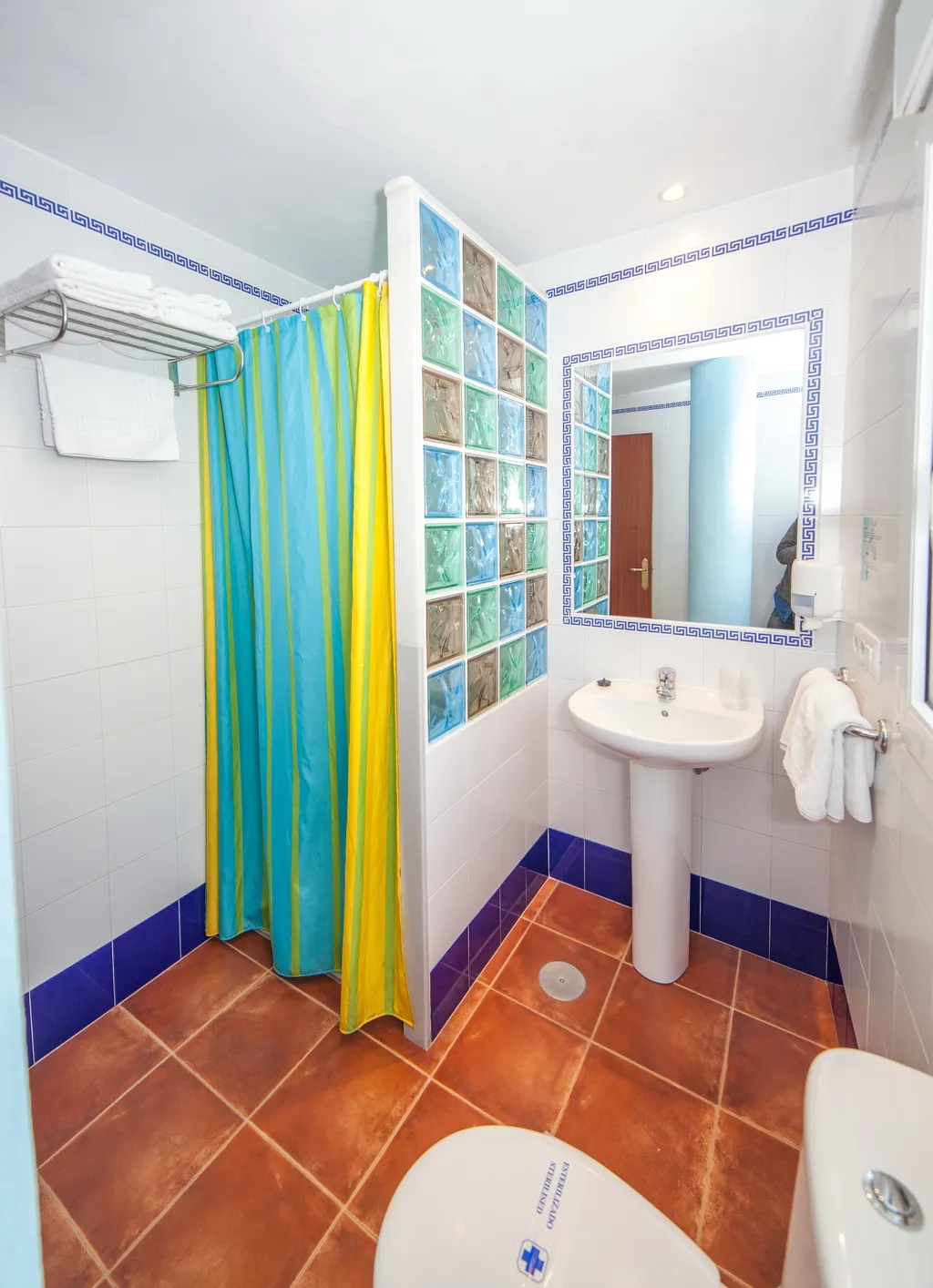 QUADRUPLE STANDARD Room, Las Margaritas, Costa De La Luz