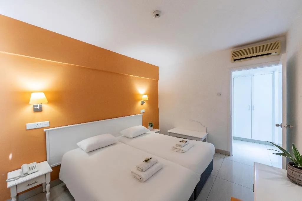 QUADRUPLE POOL VIEW Room, Mia Hotel Apartment, Cyprus