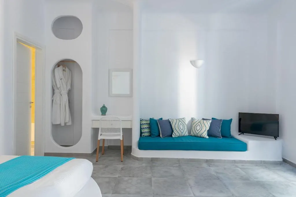 Room, Anemomilos, Santorini