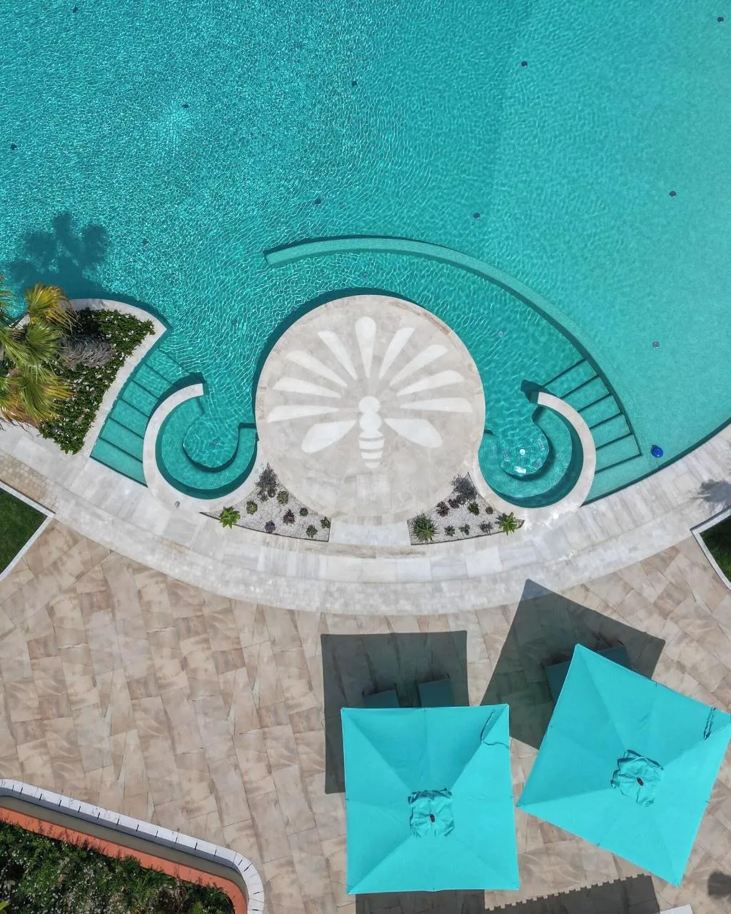 Pool, Abi d'Oru, Olbia