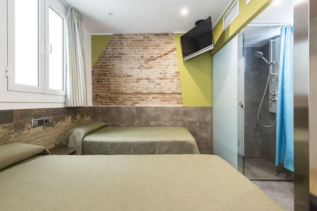 Room, Pensión Miami, Barcelona