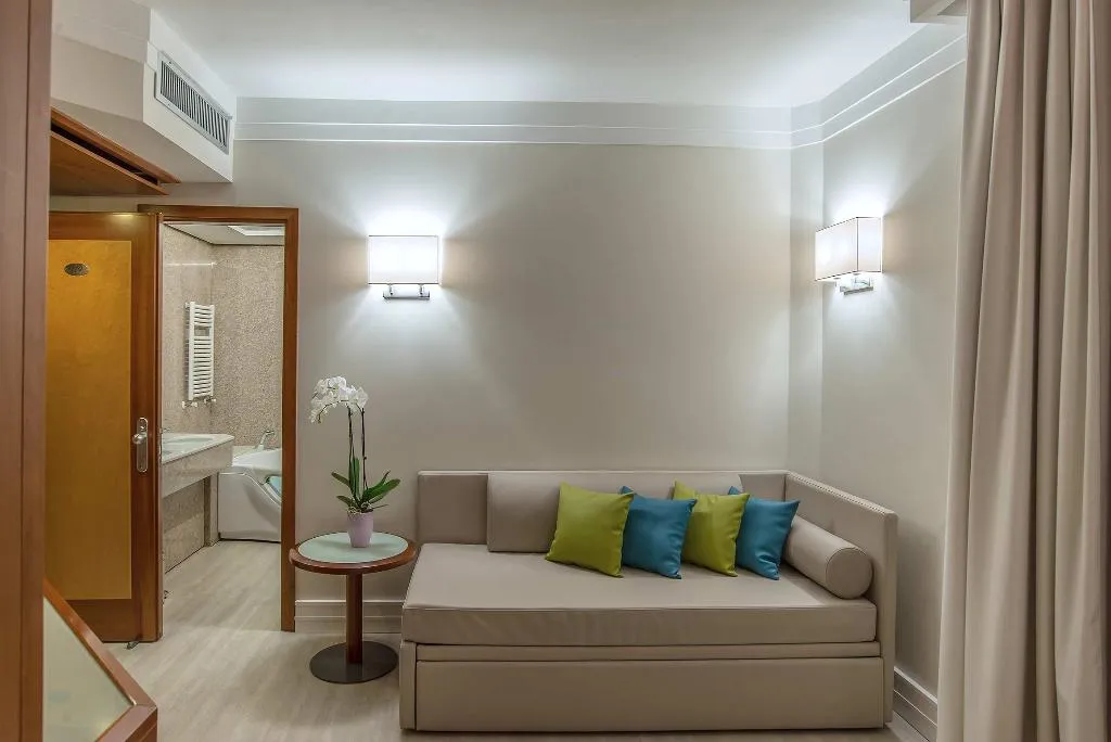 SUITE CAPACITY 3 Room, La Giocca Hotel, Rome