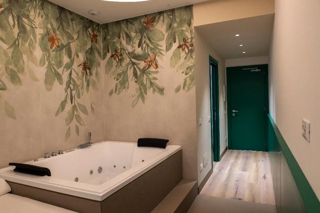 DOUBLE WITH JACUZZI Room, Smart Hotel - Naples Harbour, Naples