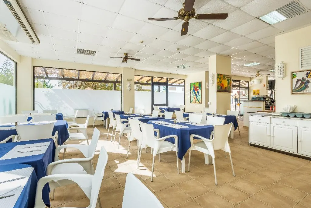 Restaurant, Janelas do Mar, Algarve