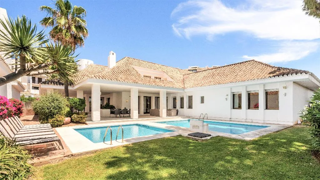 VILLA STANDARD Room, Villa Marina Puerto Banus, Costa Del Sol