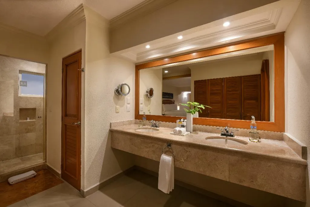 JUNIOR SUITE BEACH FRONT Room, El Dorado Seaside Palms Spa Resort-All Inclusive, Cancun Area