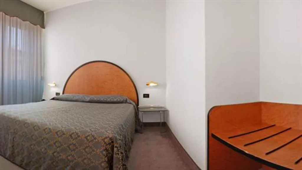 TWIN STANDARD Room, Hotel Delle Nazioni, Milan