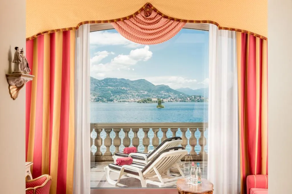 JUNIOR SUITE LAKE VIEW Room, Villa e Palazzo Aminta, Milan