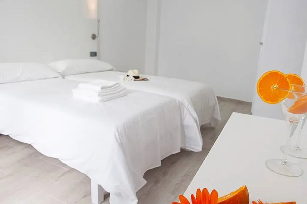 Double or Twin STANDARD Room, Louty Golea, Majorca