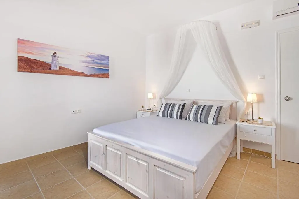 Room, Lindos Harmony Suites, Rhodes