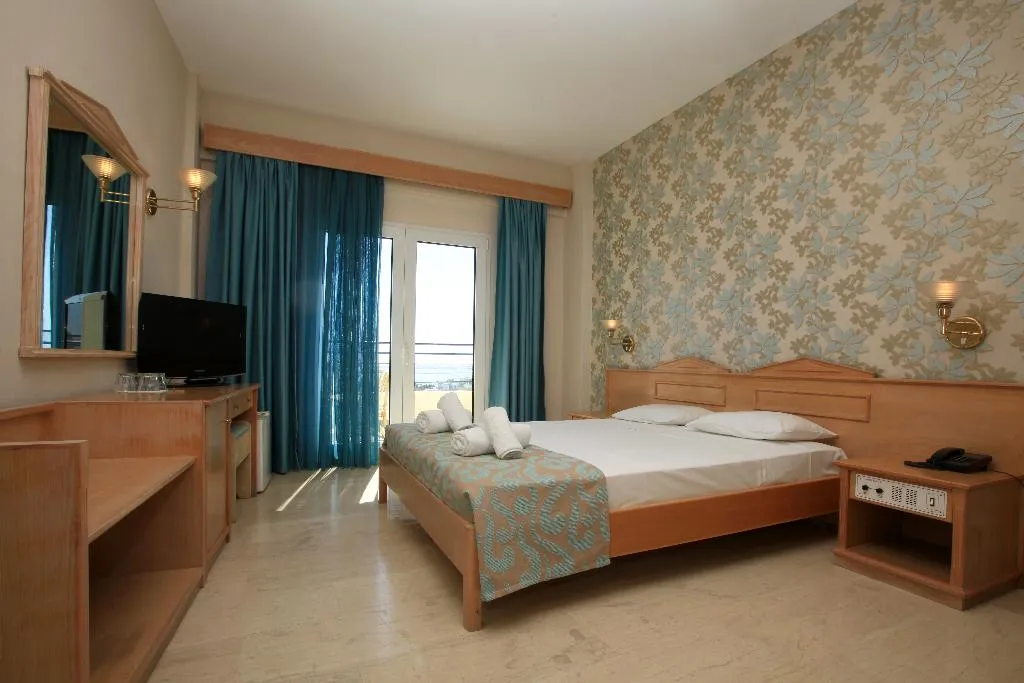 Room, Arion Palace, Crete