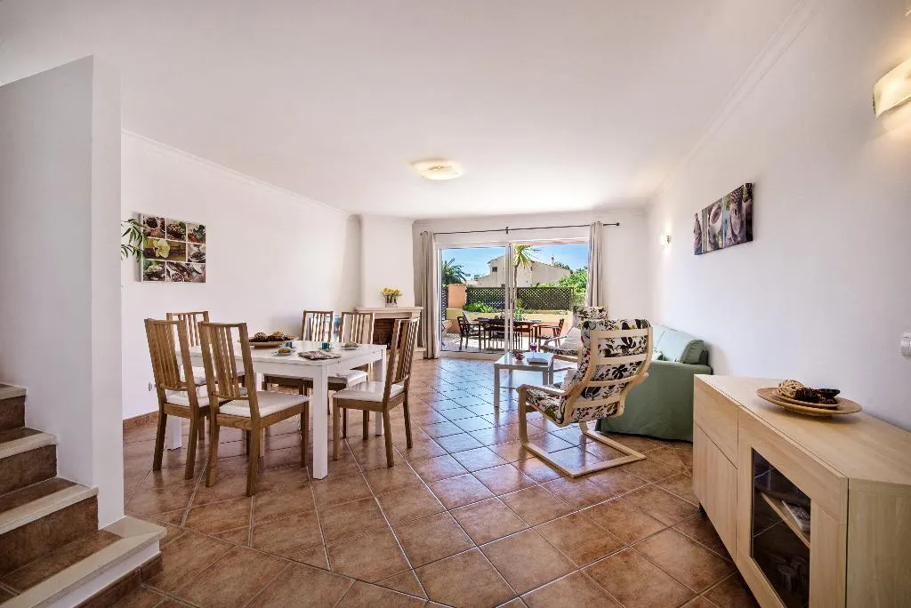 VILLA THREE BEDROOMS Room, Jardim da Meia Praia, Algarve