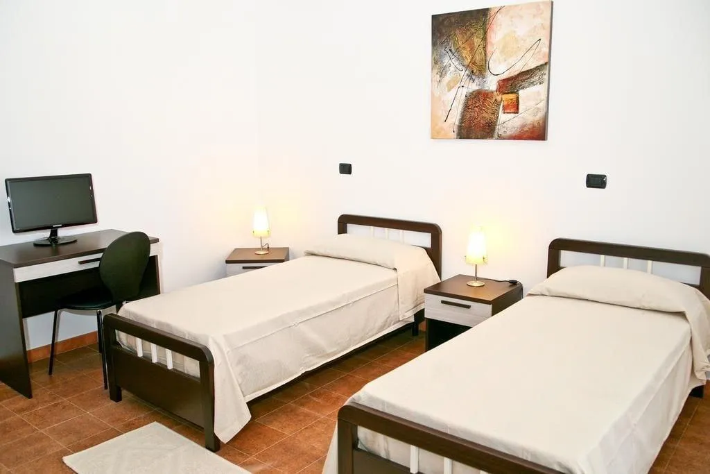 Room, Villa Marogna Rooms And Breakfast, Alghero