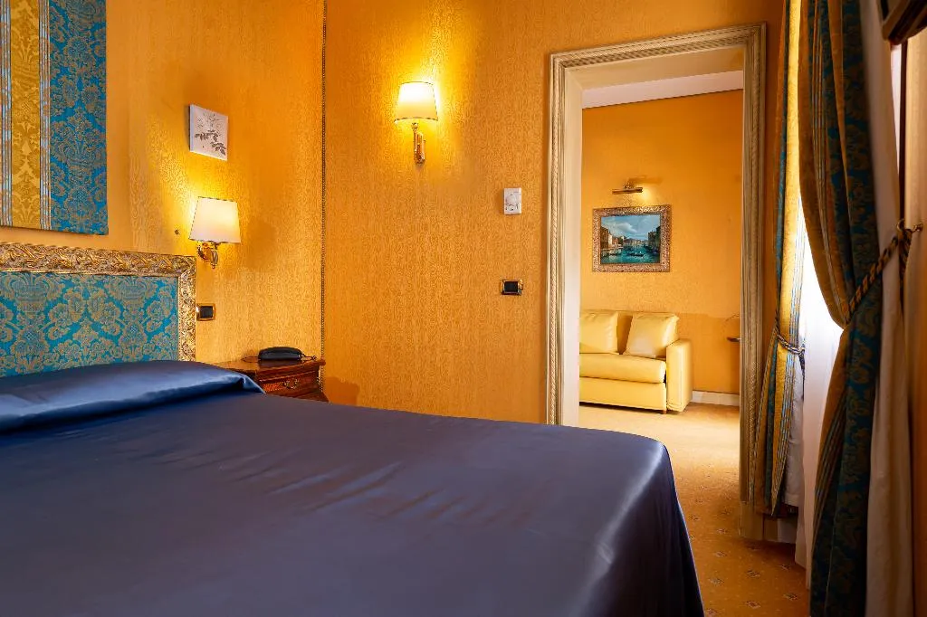 TRIPLE SUPERIOR Room, Hotel Santa Marina, Venice