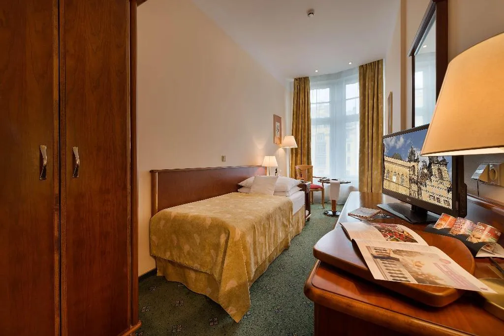 Room, EA Hotel Rokoko, Prague