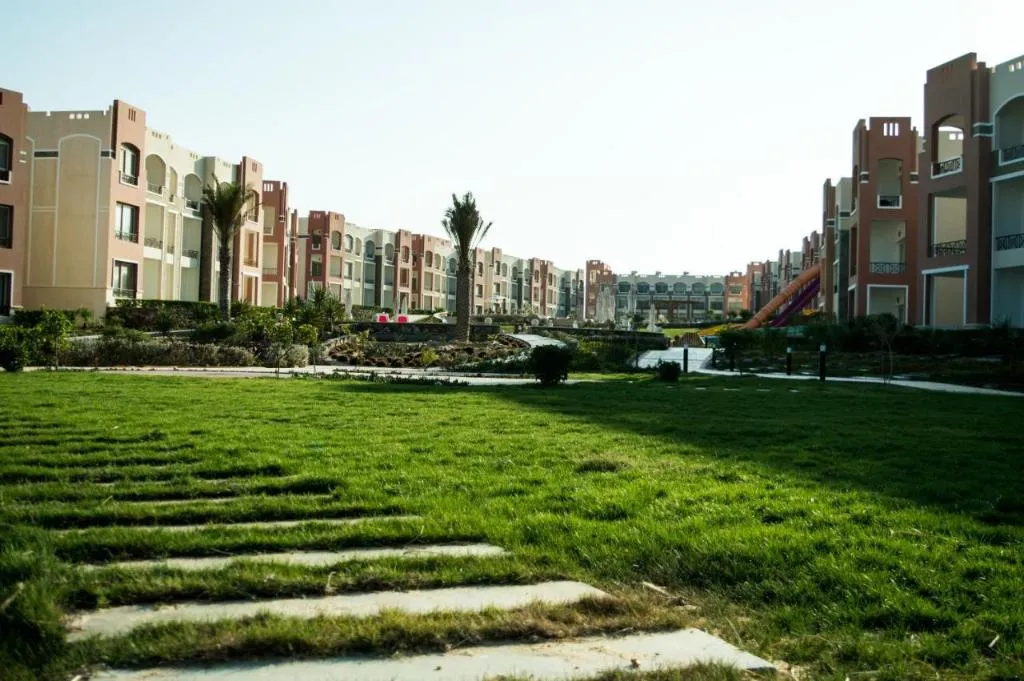 General view, Oyster Bay Beach Suites, Red Sea Riviera