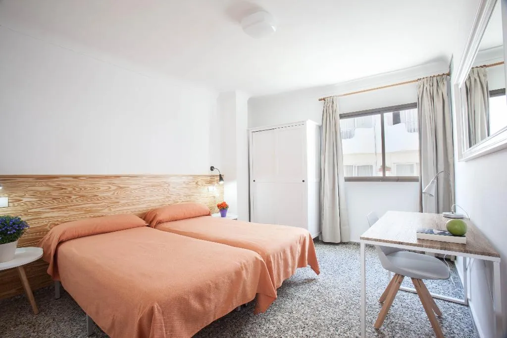 APARTMENT DELUXE THREE BEDROOM Room, Bahia, Ibiza