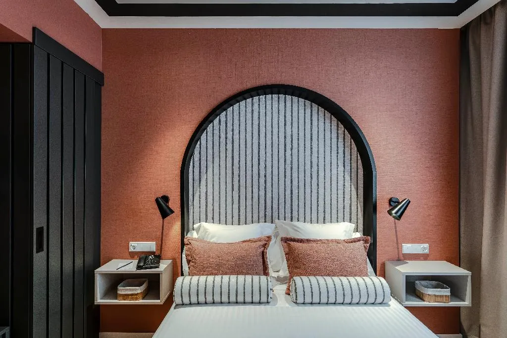 DOUBLE SINGLE USE STANDARD Room, Vincci Bonjardim, Porto