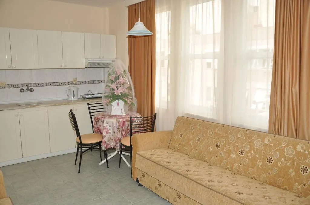 APARTMENT ONE BEDROOM ONE BATHROOM Room, Kleopatra South Star, Antalya