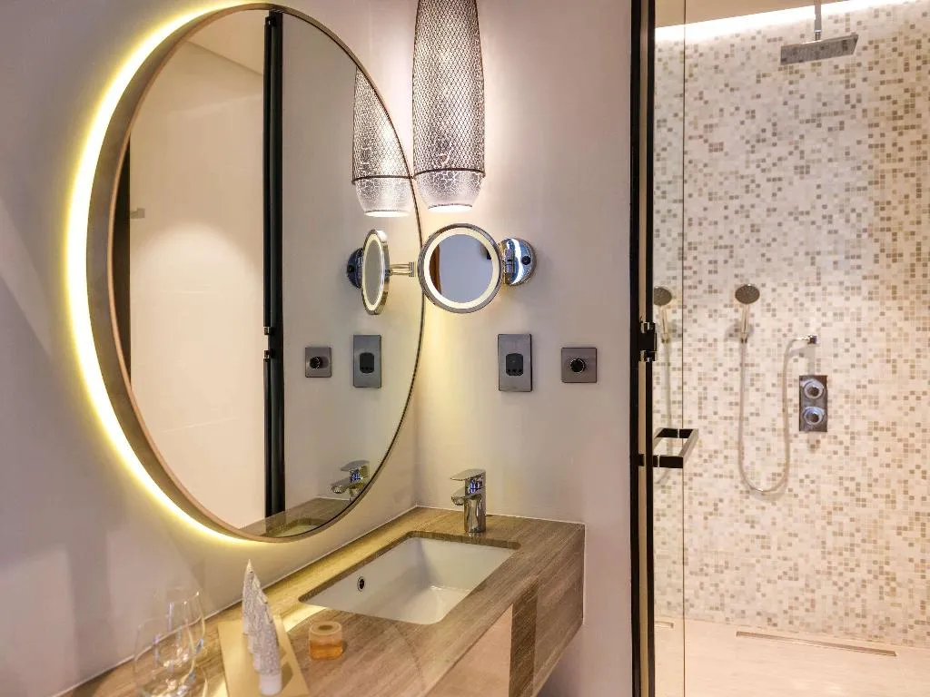 TWIN SUPERIOR Room, Grand Mercure Dubai City, Dubai