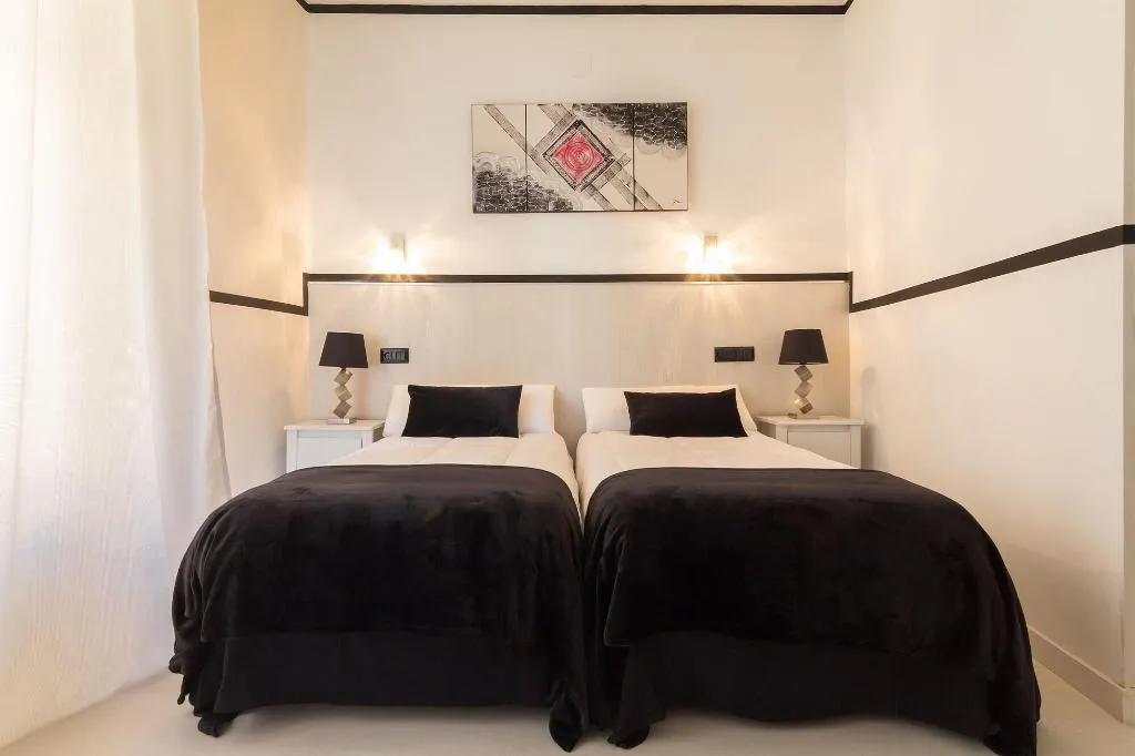 General view, Hostal Gran Via 63 Rooms, Madrid