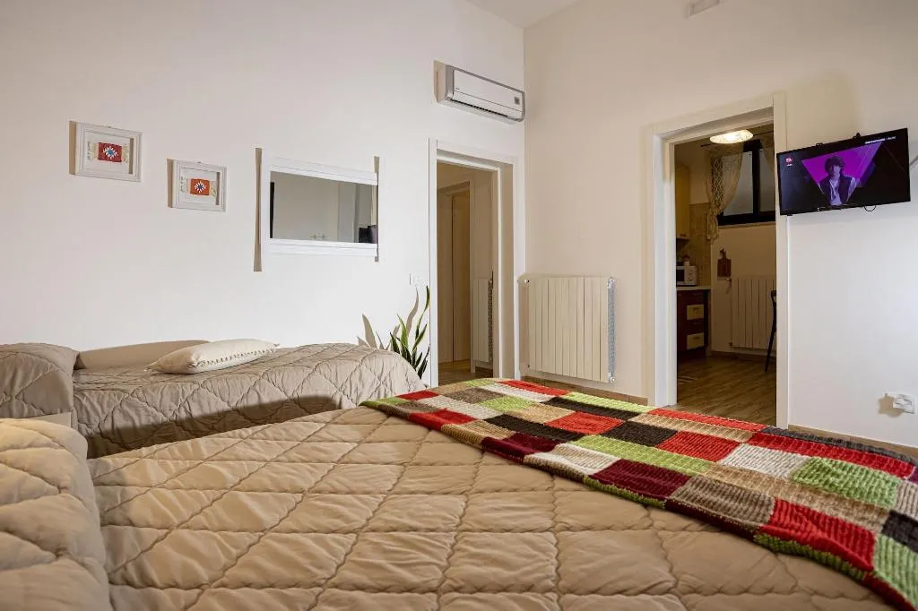 Room, Trapani Home, Palermo