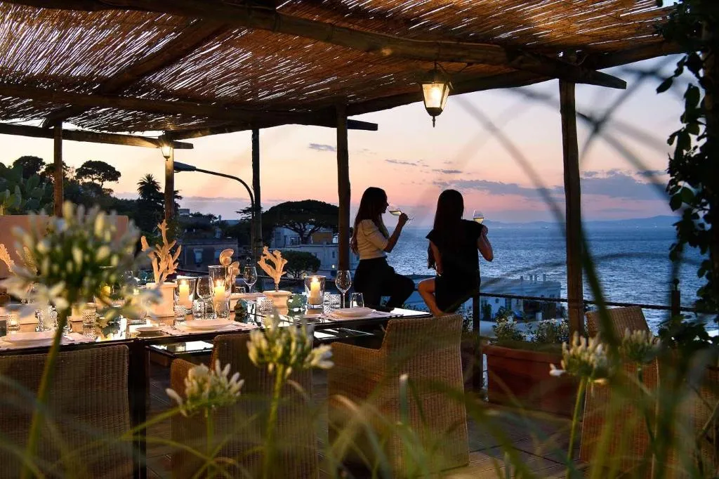 Bar, Villa Marina Capri Hotel & Spa, Naples