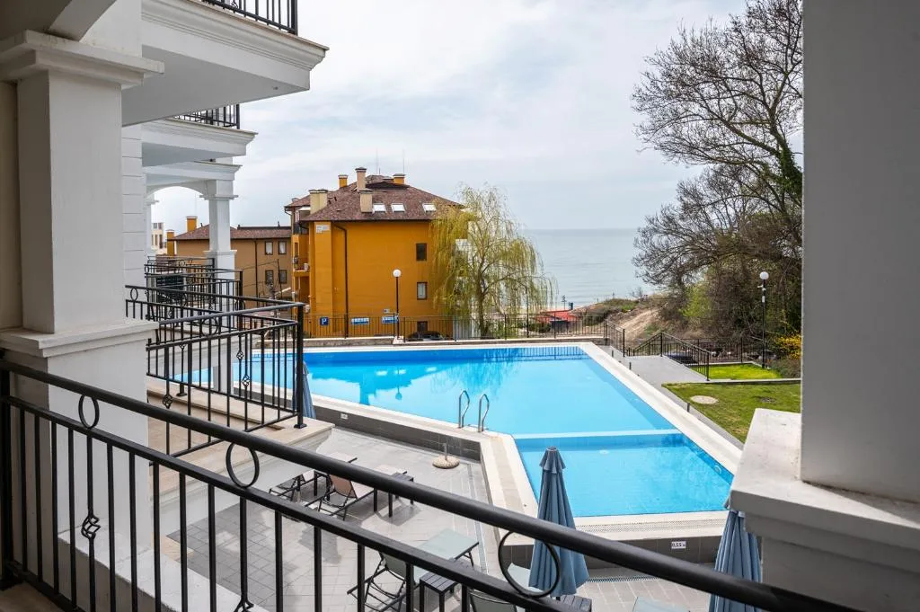 DOUBLE STANDARD Room, Samara, Varna