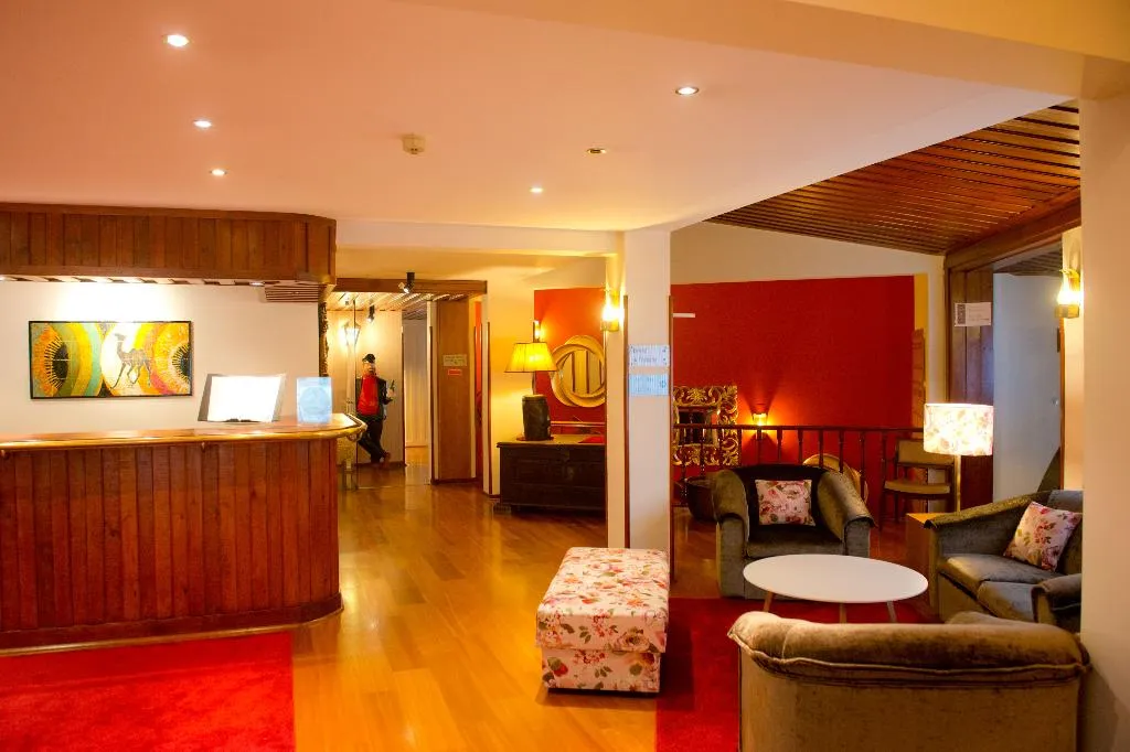Lobby, Eurosol Seia-Camelo, Porto